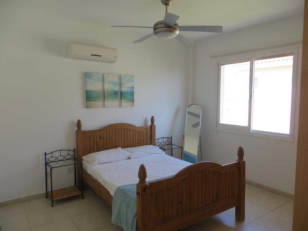 Melania Apartment Paphos Exteriör bild