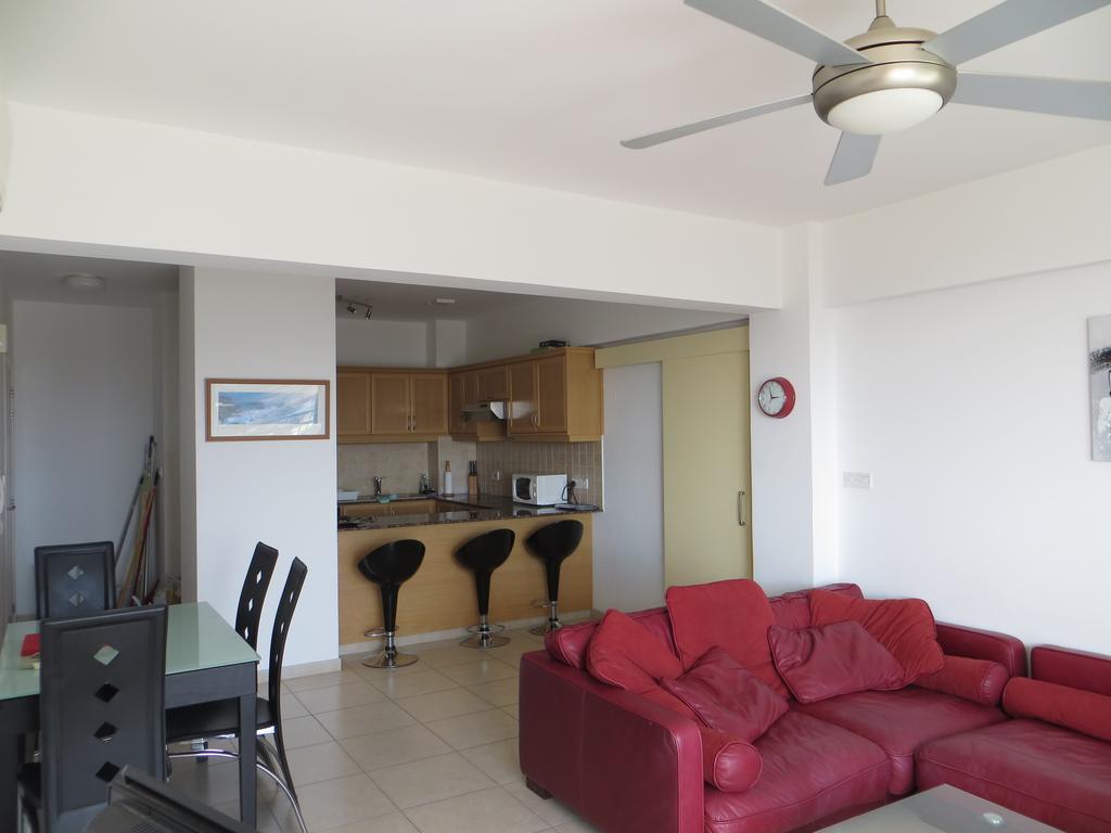 Melania Apartment Paphos Exteriör bild
